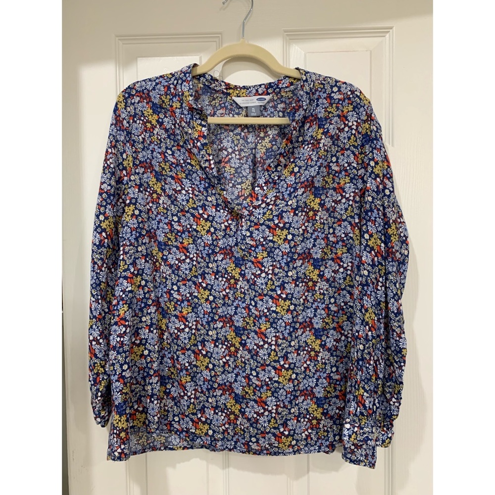 Old Navy Floral 3/4 Sleeve Top